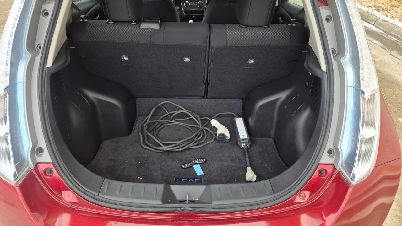 Used 2014 Nissan Leaf S image 60
