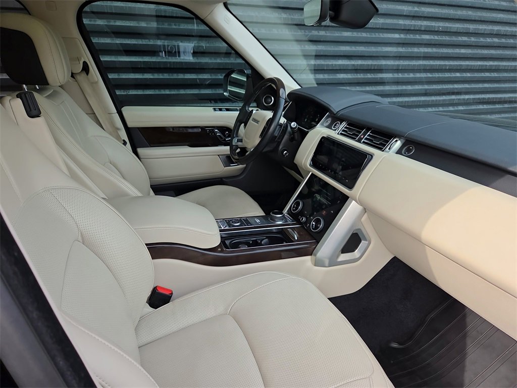 Used 2019 Land Rover Range Rover HSE image 19