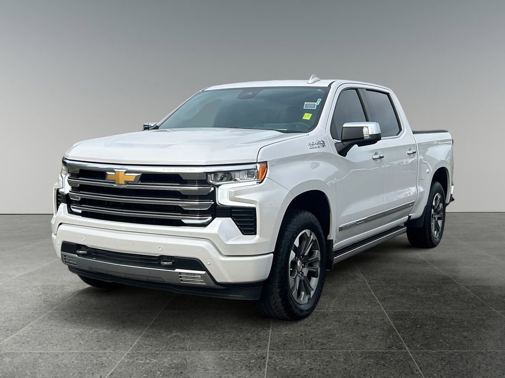 Used 2024 Chevrolet Silverado 1500 High Country w/ Technology Package image 3