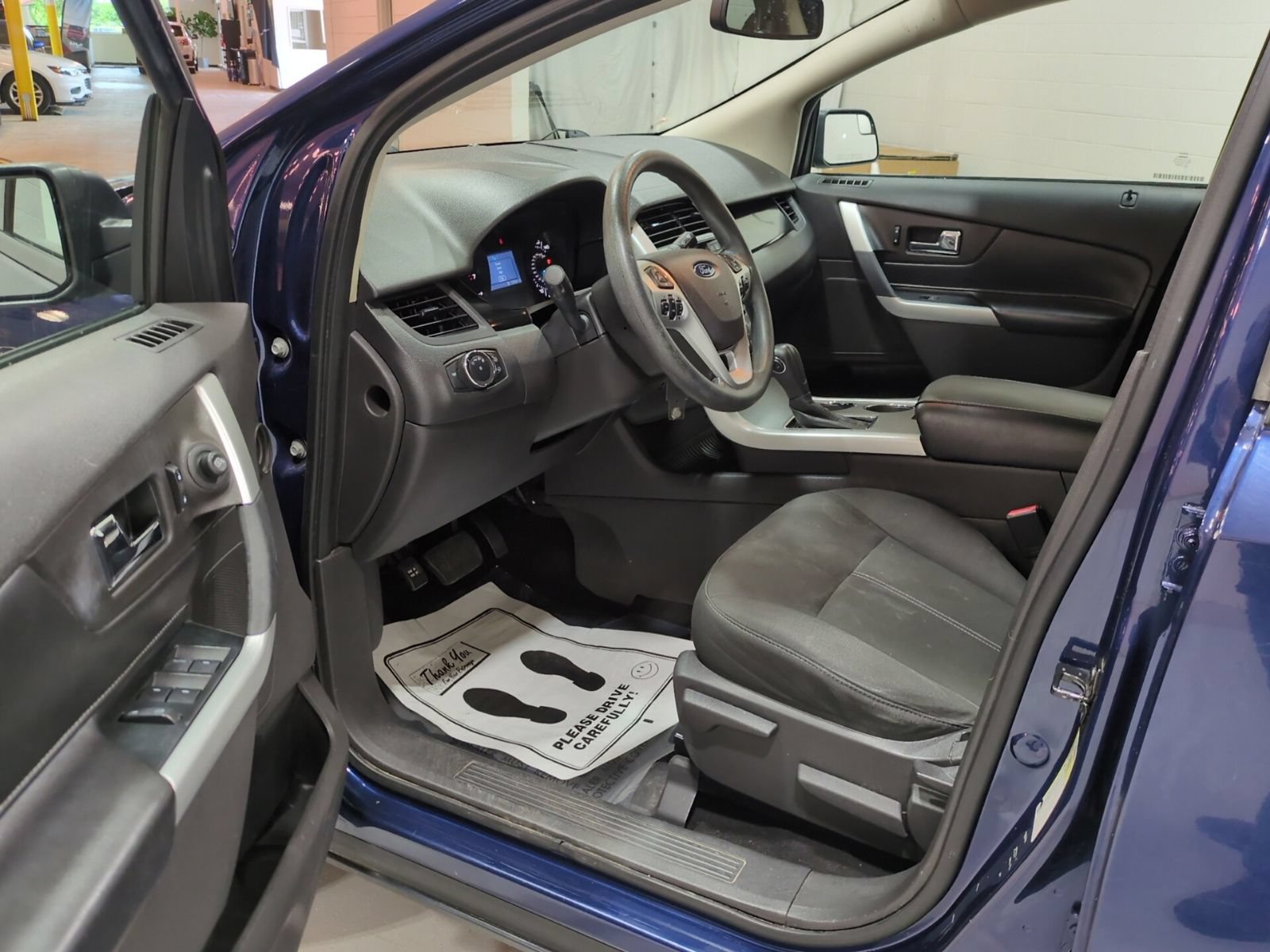 Used 2012 Ford Edge SE FWD image 15
