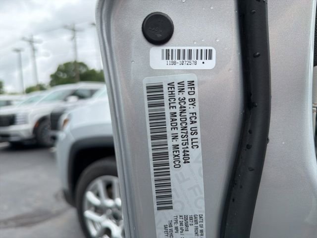 Used 2025 Jeep Compass Limited AWD/4WD image 34