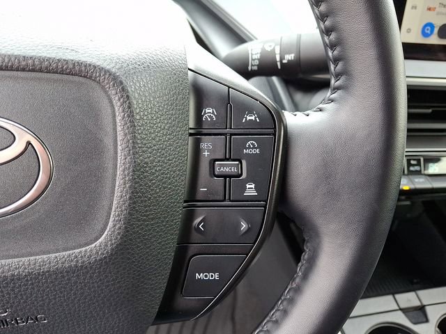 Used 2024 Toyota Prius LE image 25