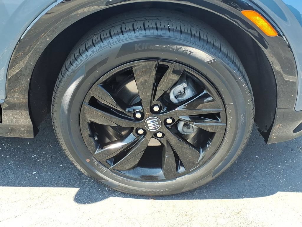 Certified 2024 Buick Encore GX Sport Touring w/ Comfort Package FWD image 9