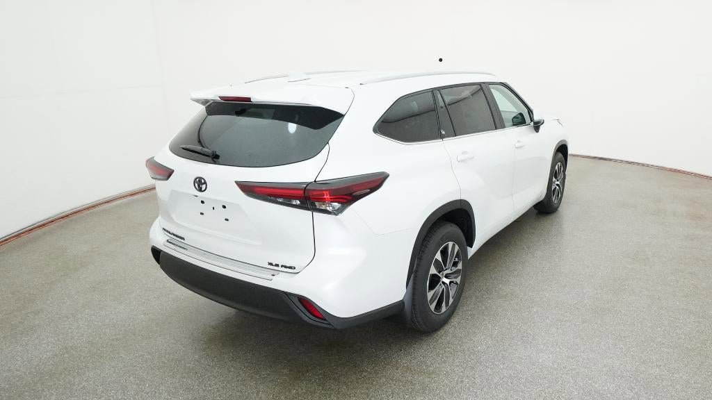 New 2026 Toyota Highlander XLE AWD/4WD image 8