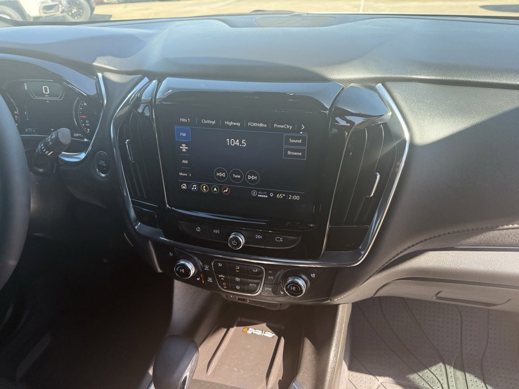 Used 2023 Chevrolet Traverse High Country w/ LPO, Floor Liner Package image 45