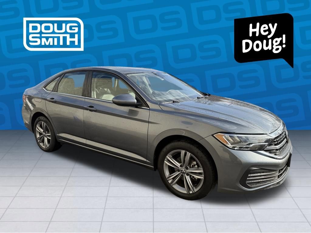 Used 2024 Volkswagen Jetta SE image 5