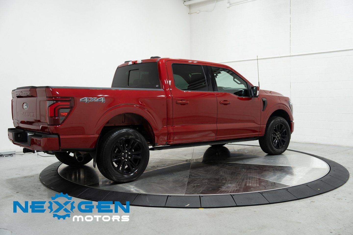 Used 2024 Ford F150 Platinum image 33