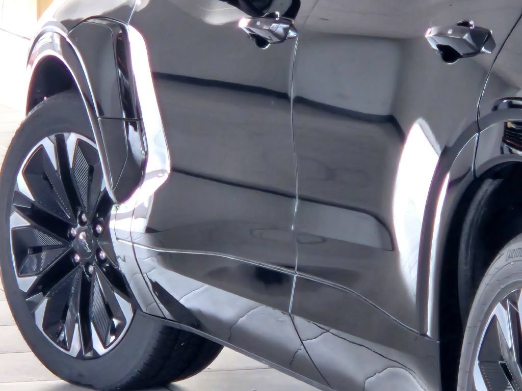 Certified 2025 Chevrolet Blazer EV RS AWD/4WD image 16