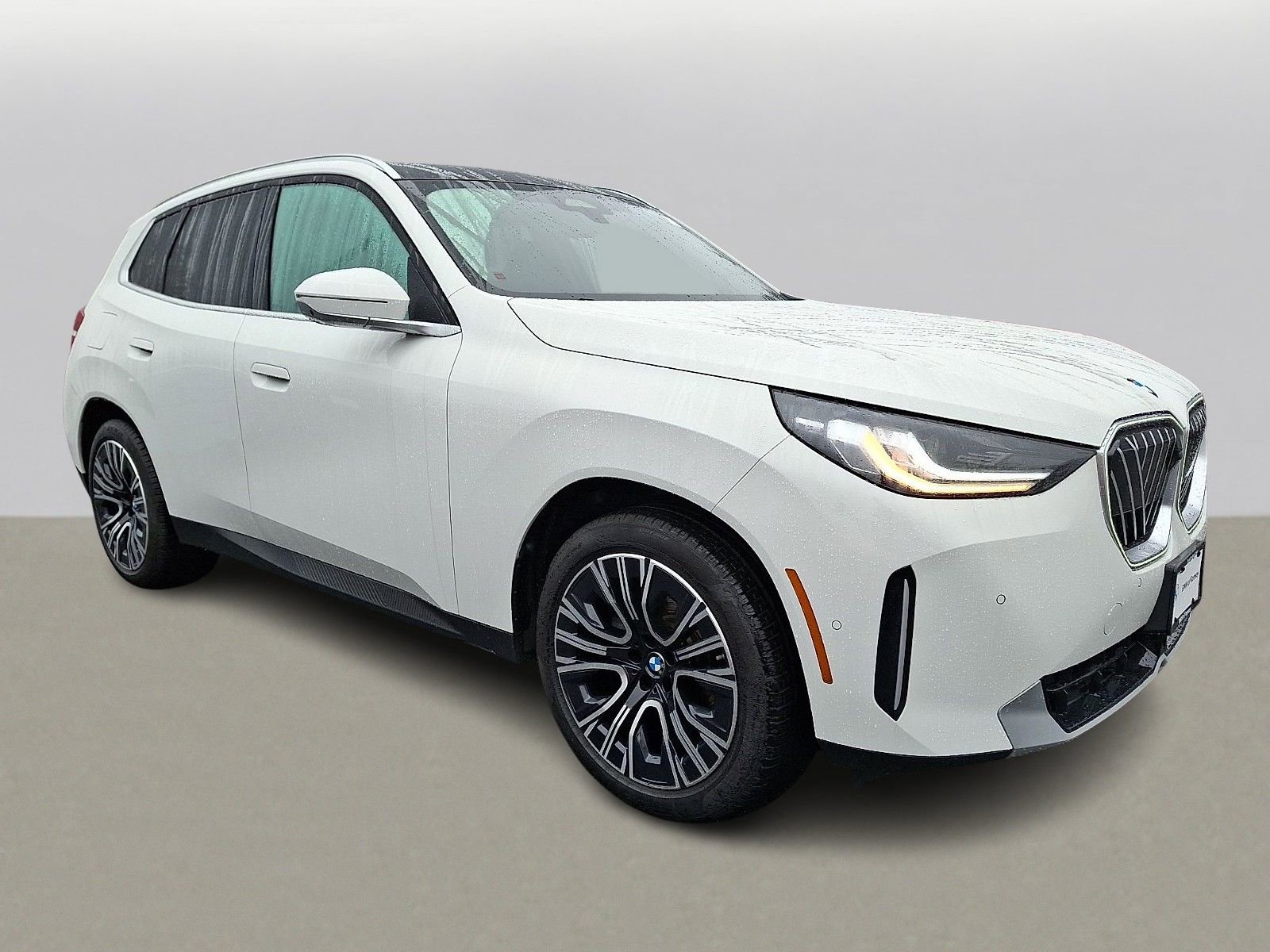 Used 2025 BMW X3 xDrive30i w/ Premium Package image 2