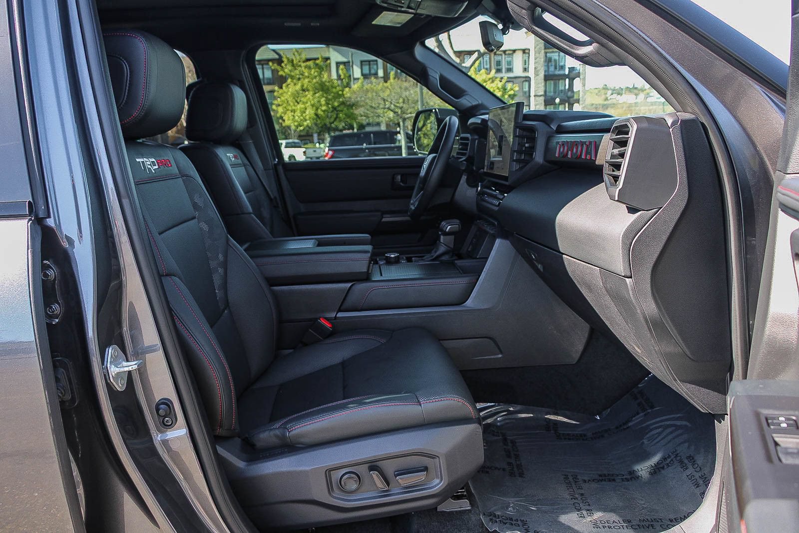 Used 2025 Toyota Sequoia TRD Pro AWD/4WD image 16