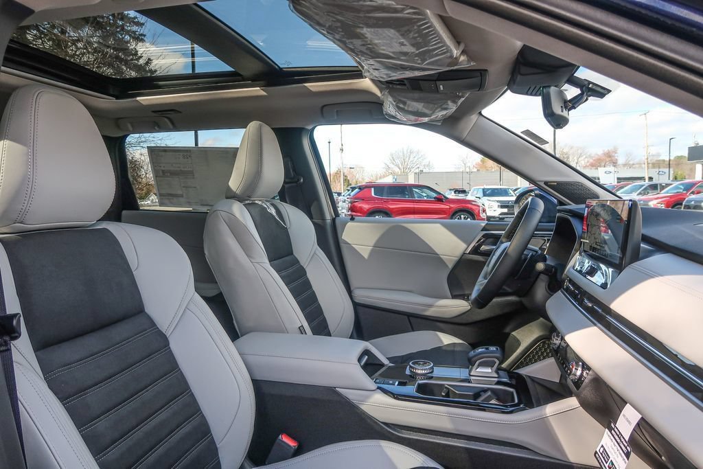 New 2026 Mitsubishi Outlander SE FWD image 18