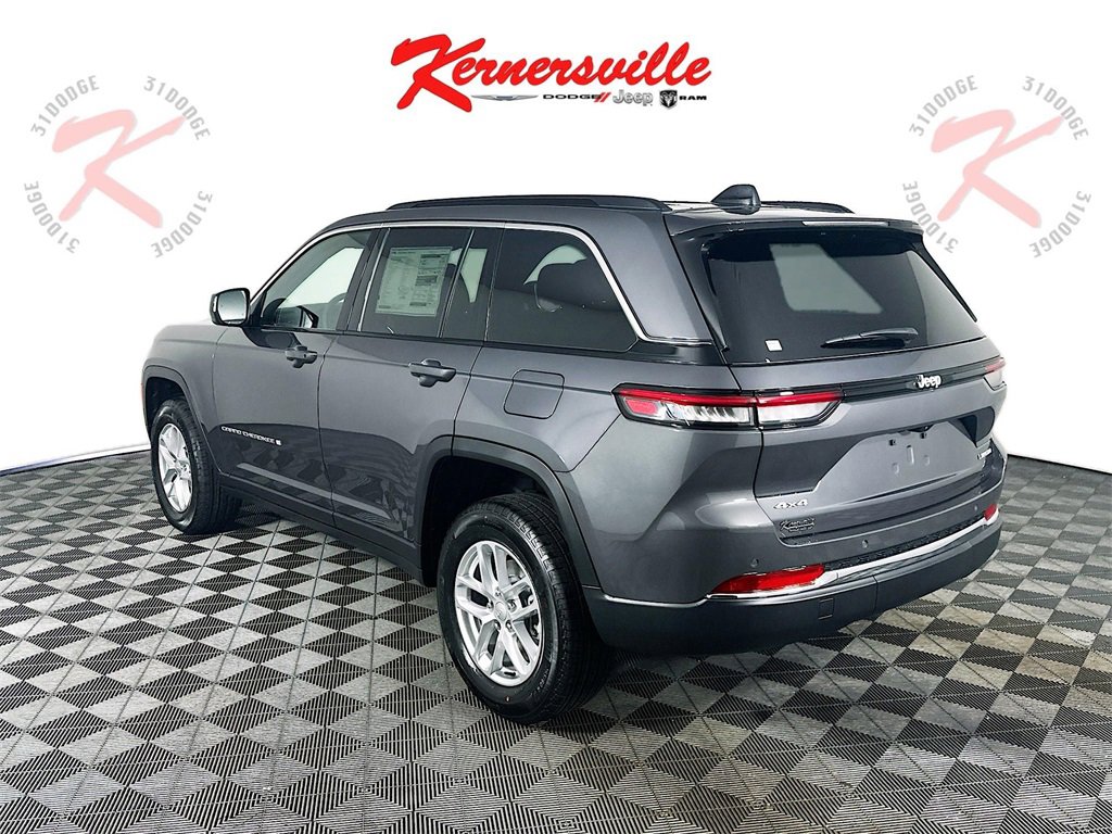 New 2025 Jeep Grand Cherokee Laredo X w/ Luxury Tech Group I image 5