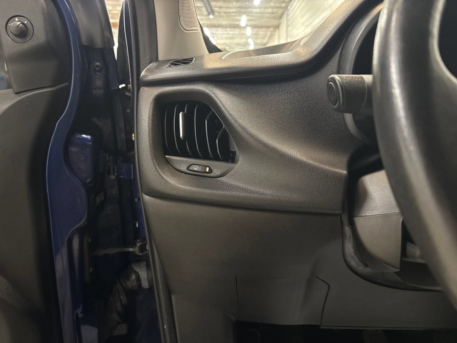 Used 2016 RAM ProMaster City Tradesman SLT w/ Rear Back-up Camera Group FWD image 18