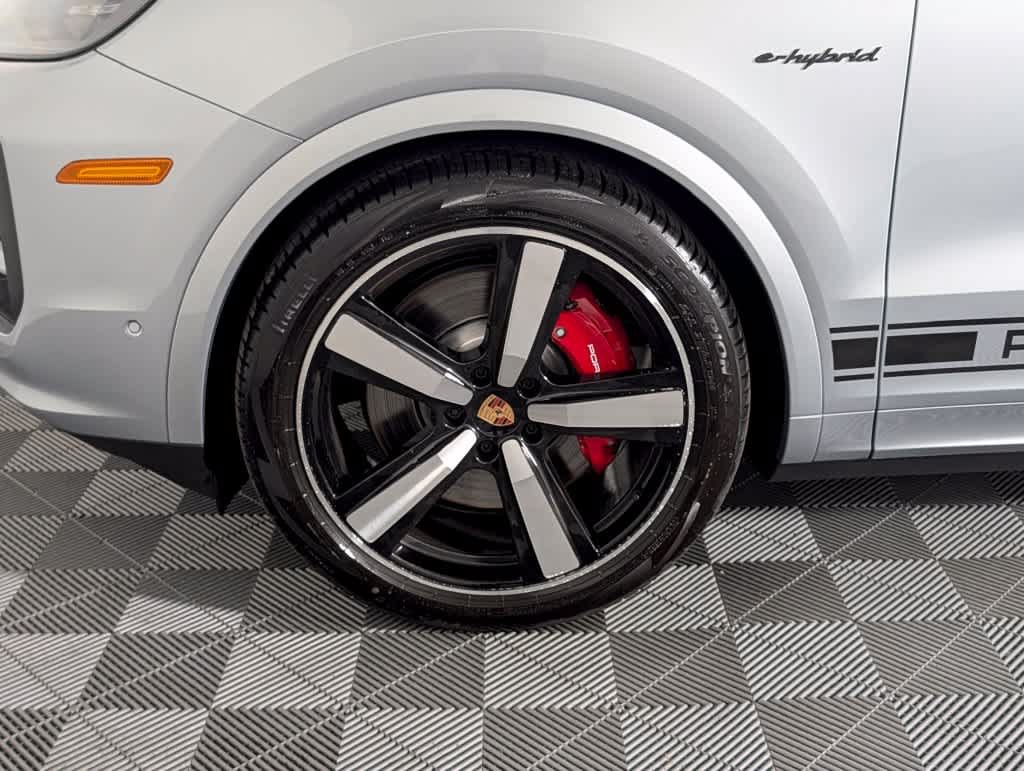 New 2026 Porsche Cayenne S AWD/4WD image 11