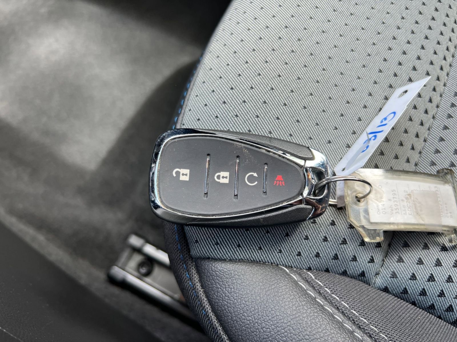 Used 2025 Chevrolet Trax LT FWD image 20