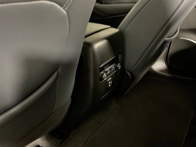 Used 2024 Buick Enclave Essence image 16