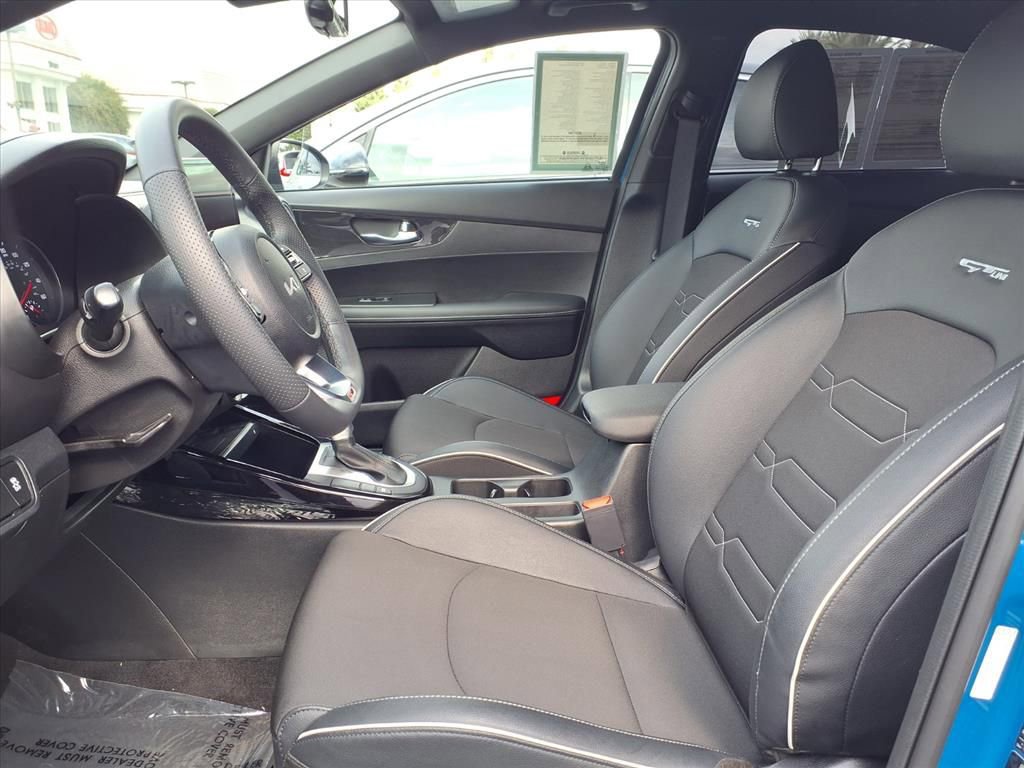 Used 2023 Kia Forte GT-Line w/ GT-Line Premium Package image 8
