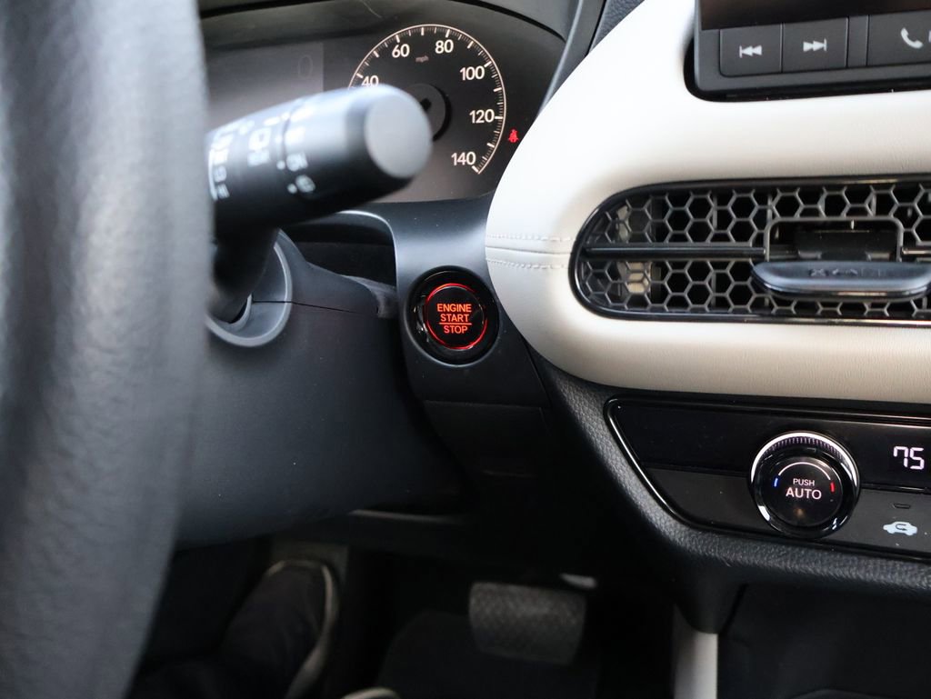 Certified 2024 Honda HR-V LX image 24