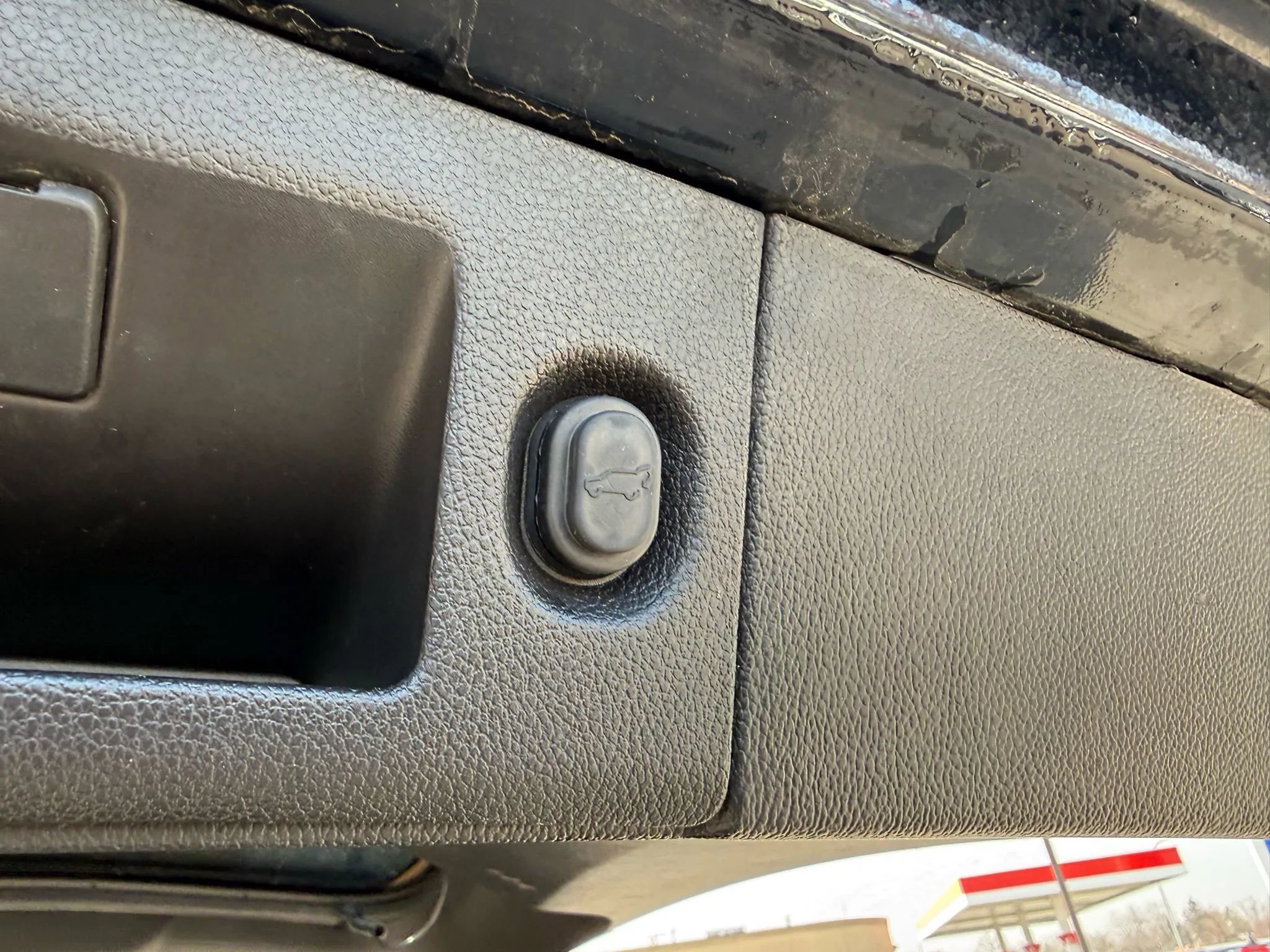 Used 2016 GMC Yukon Denali w/ Open Road Package image 36