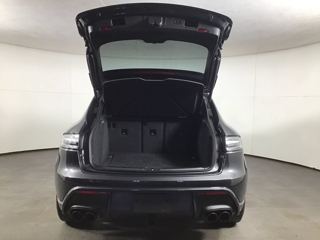 Certified 2023 Porsche Macan GTS w/ Premium Package Plus AWD/4WD image 15
