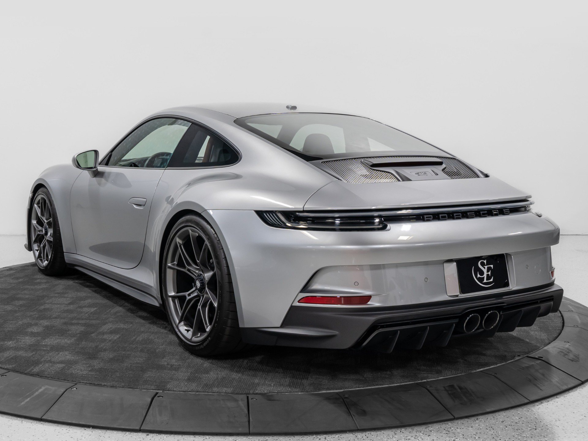Used 2024 Porsche 911 GT3 RWD image 6