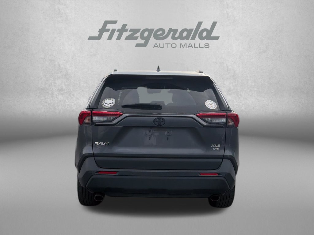 Used 2022 Toyota RAV4 XLE Premium AWD/4WD image 7