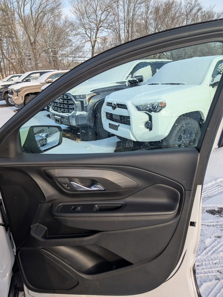 Used 2022 GMC Terrain SLT image 20