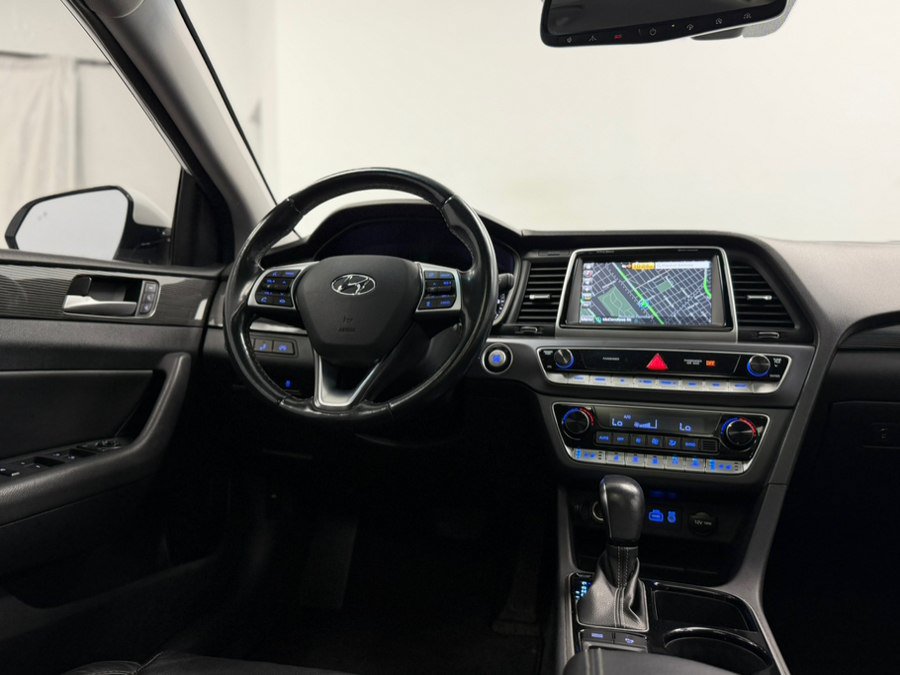 Used 2019 Hyundai Sonata Limited w/ Ultimate Package 04 FWD image 49