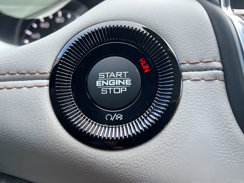 Used 2022 Jeep Compass Limited image 29