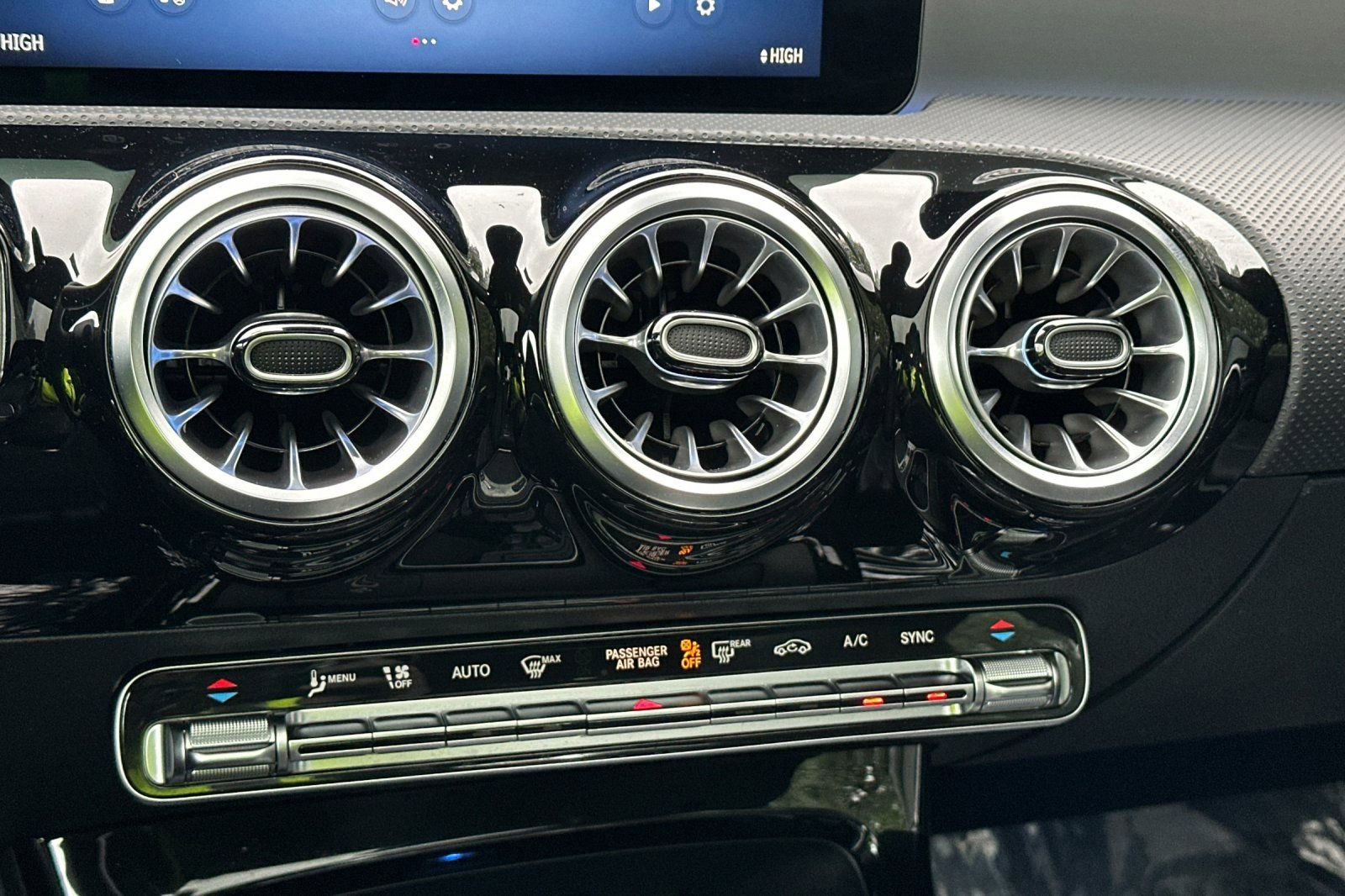 Certified 2026 Mercedes-Benz CLA 250 image 25