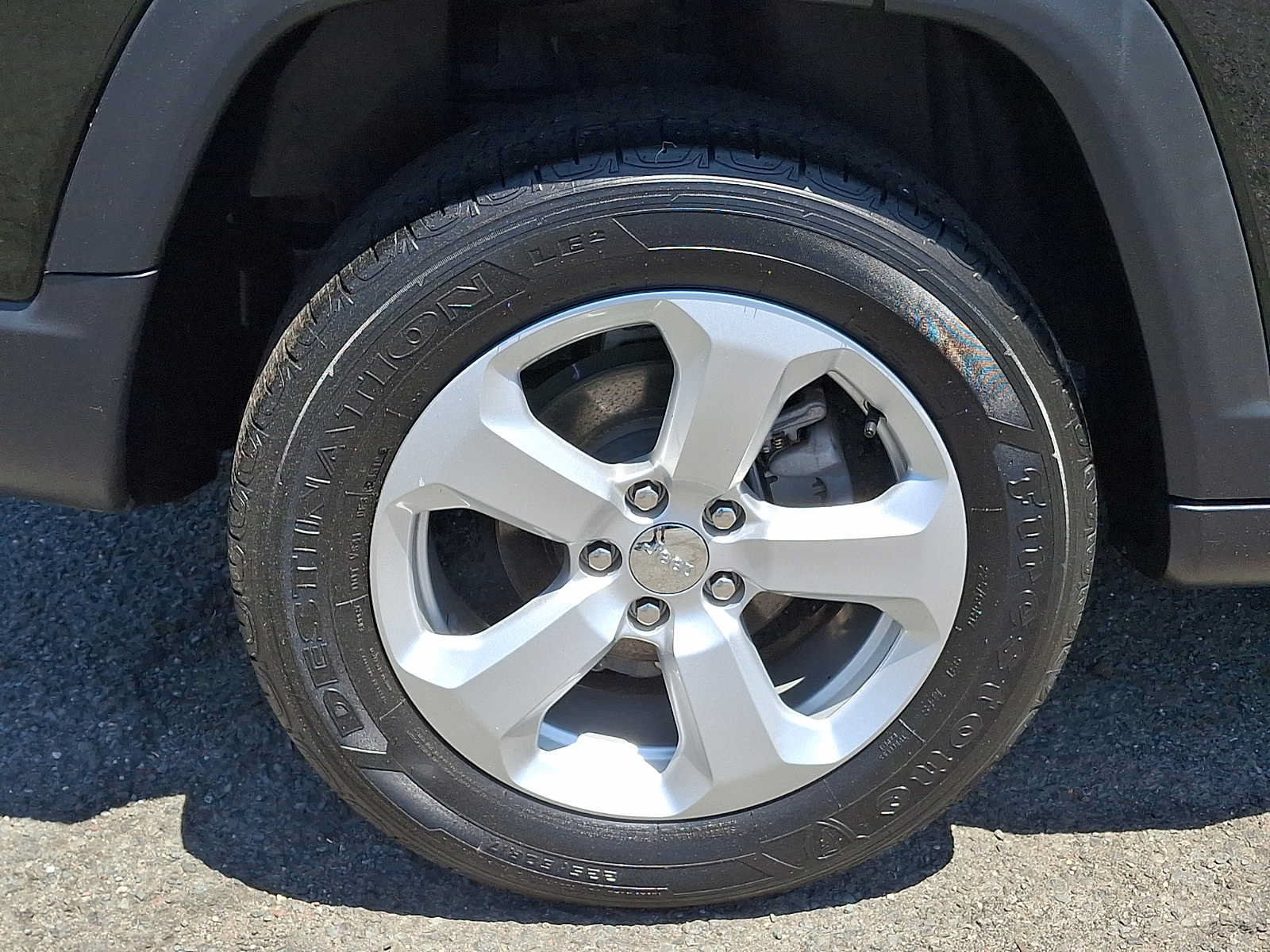 Used 2020 Jeep Compass Latitude w/ Popular Equipment Group AWD/4WD image 7