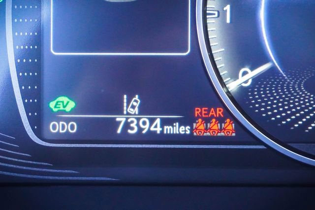 Certified 2025 Lexus ES 300h w/ Premium Package image 8