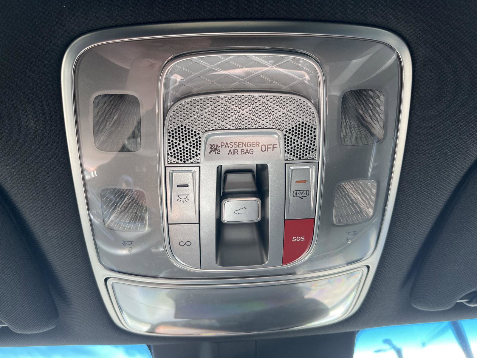 Used 2023 Genesis GV70 2.5T w/ Sport Prestige Package image 21