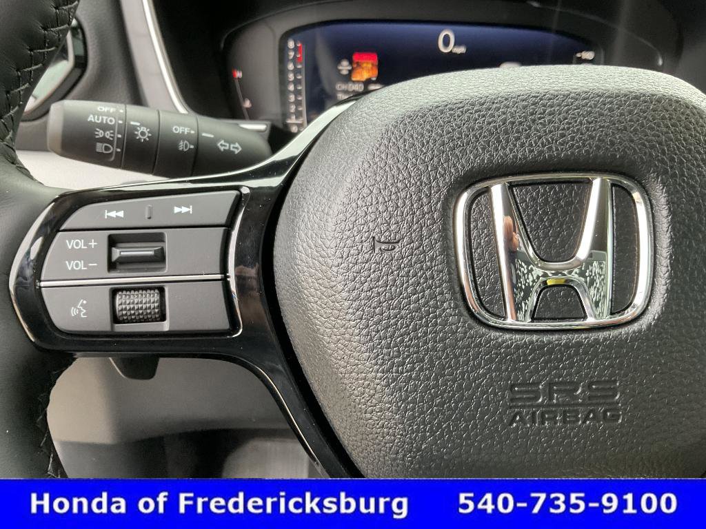 Used 2025 Honda Pilot Elite image 31