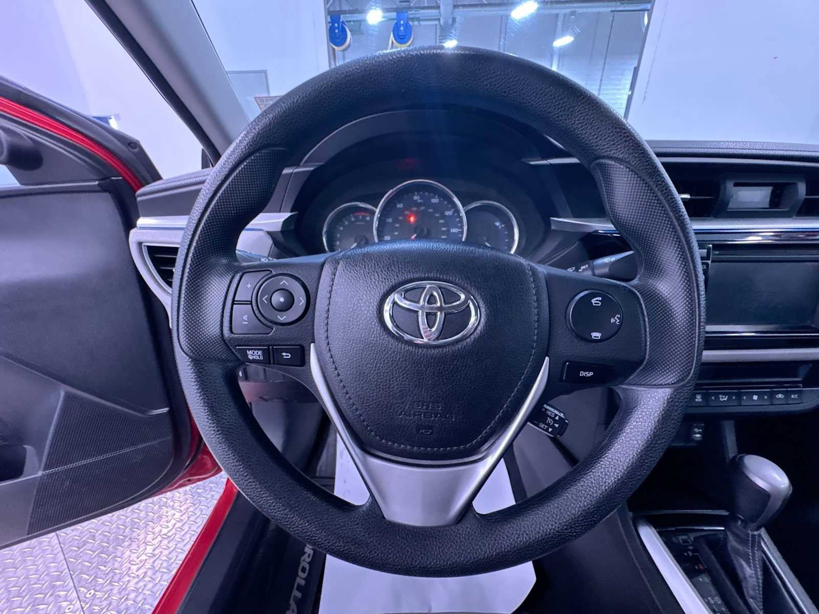Used 2014 Toyota Corolla LE image 7