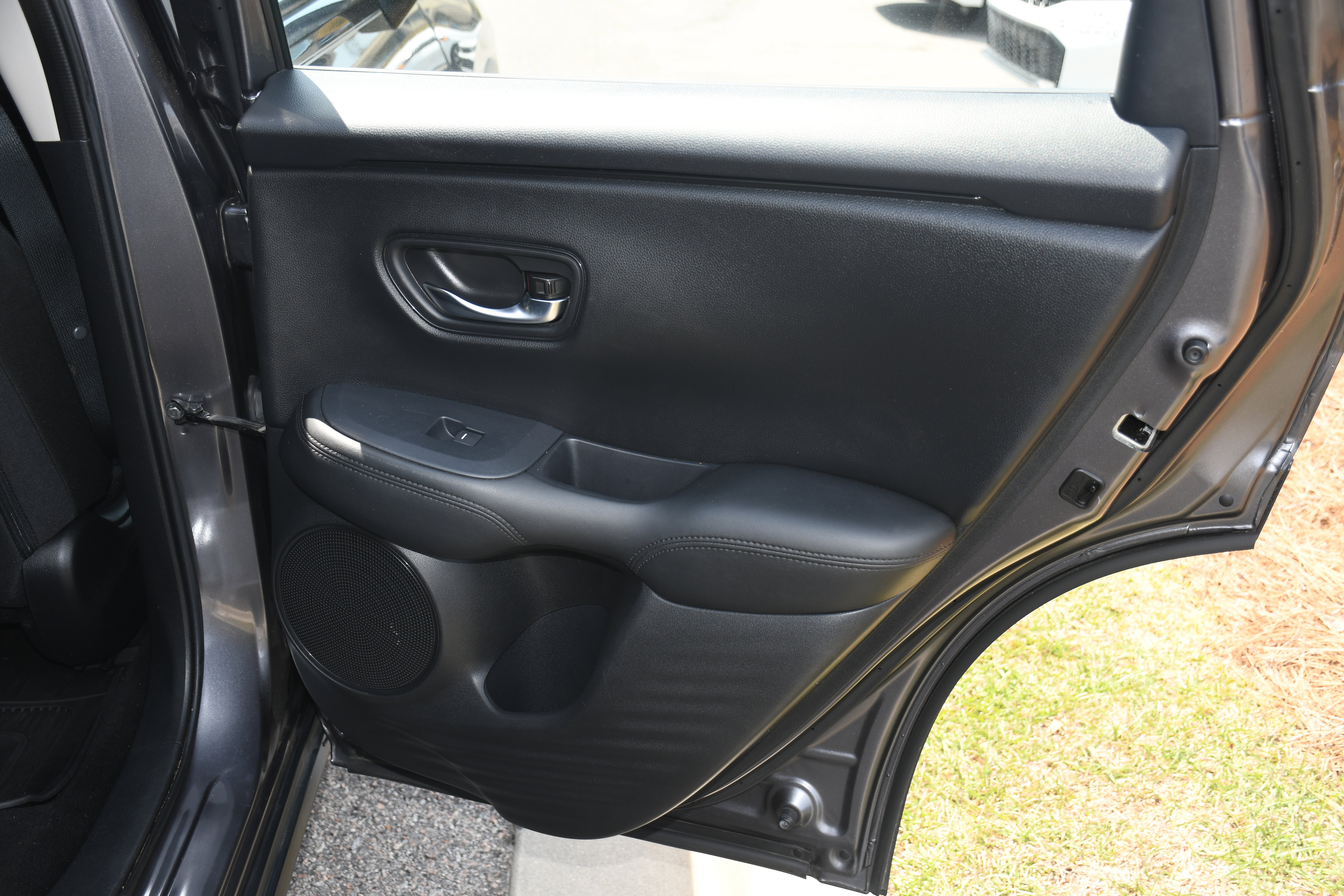Used 2024 Honda HR-V LX image 18
