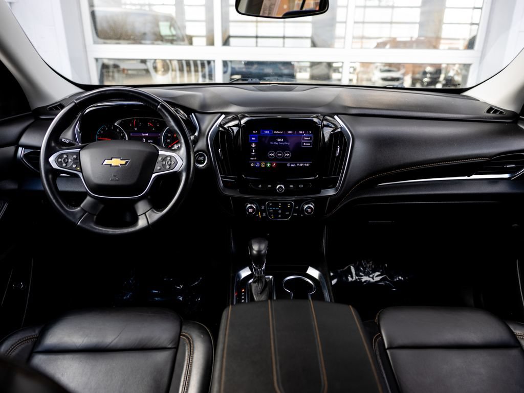 Used 2021 Chevrolet Traverse LT FWD image 17