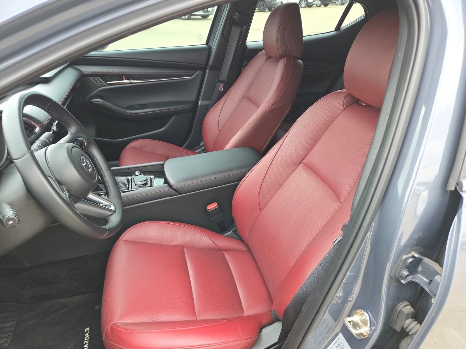 Certified 2025 MAZDA MAZDA3 Carbon image 22