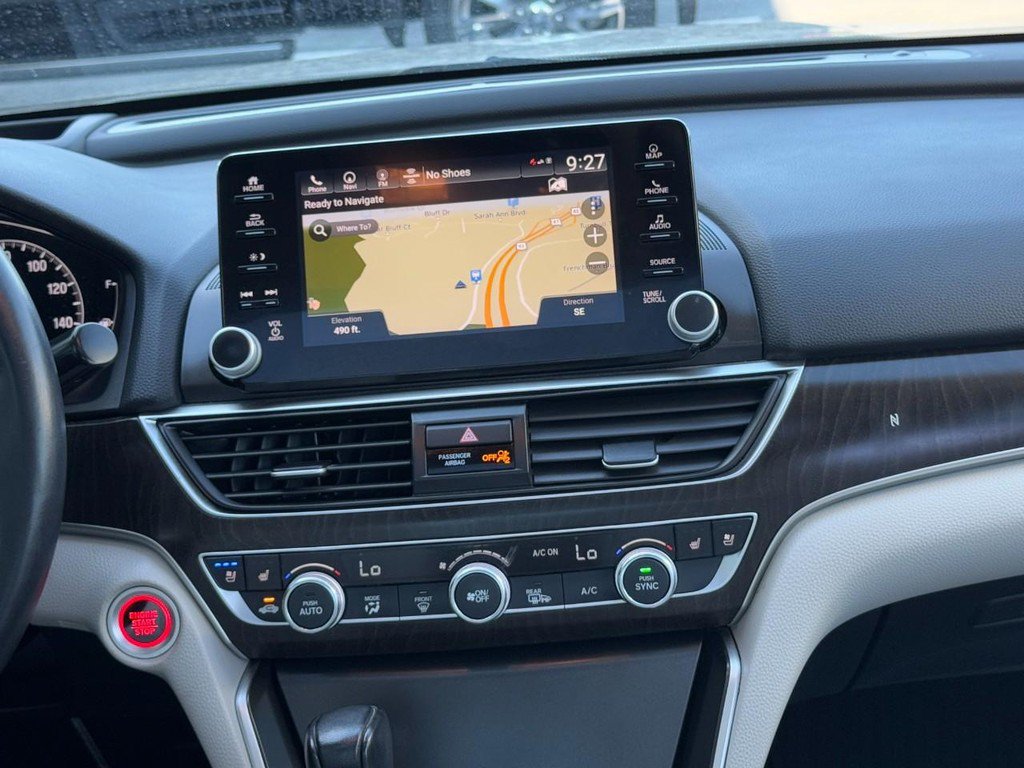 Used 2018 Honda Accord Touring image 17