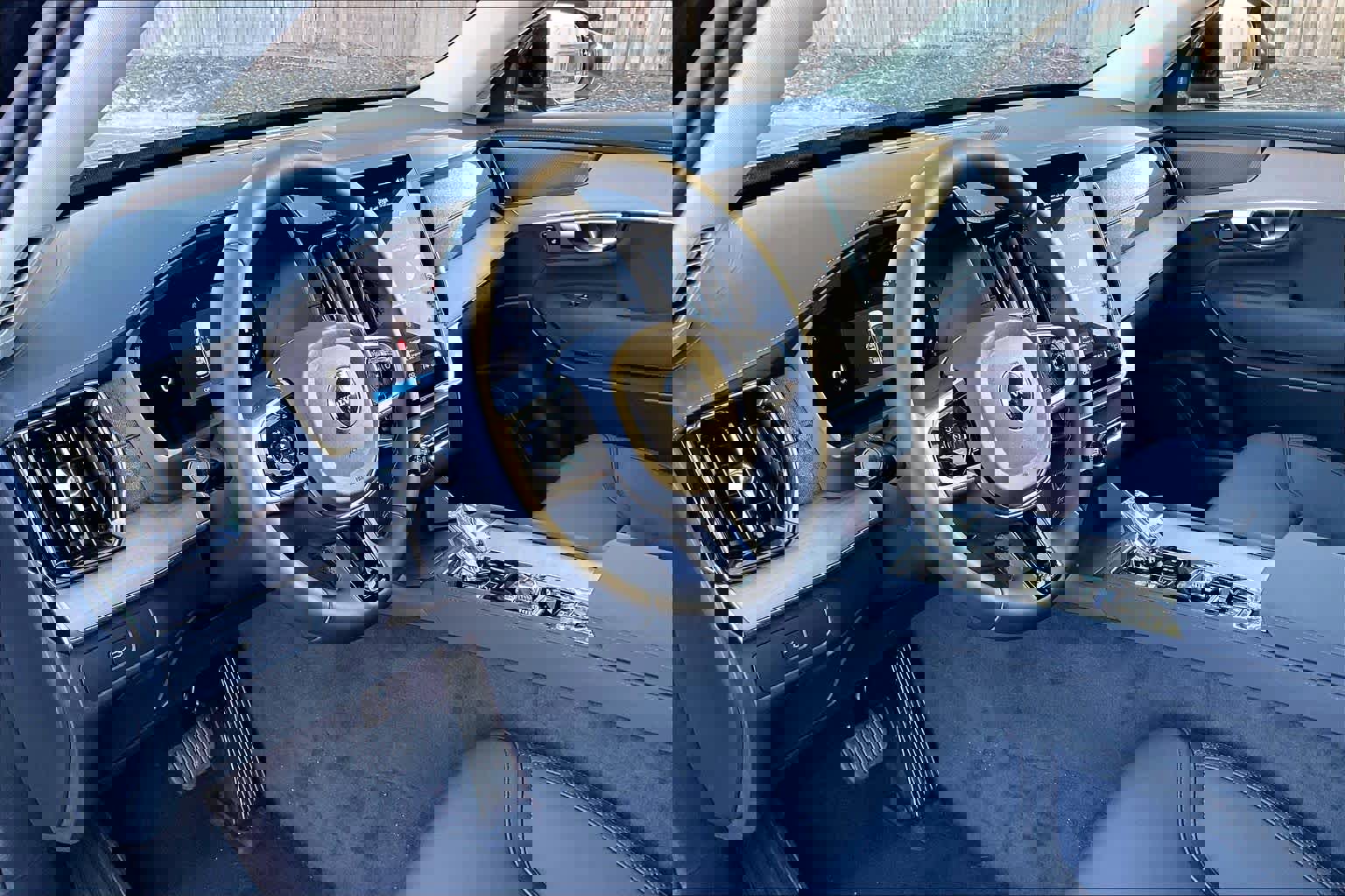 New 2026 Volvo XC90 B5 Plus w/ Protection Package image 8