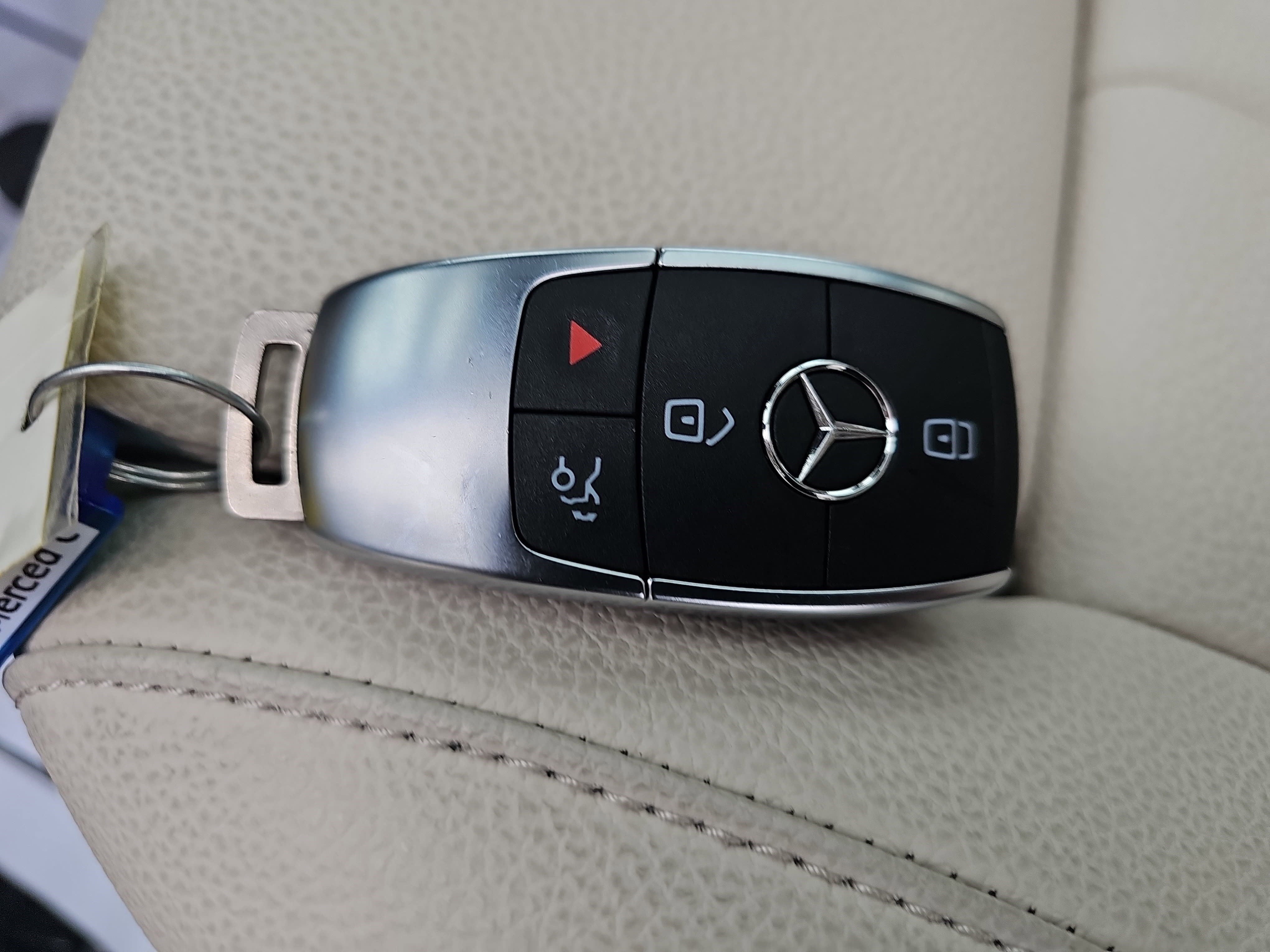 Certified 2025 Mercedes-Benz GLB 250 image 37