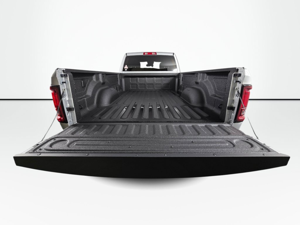 New 2026 RAM 3500 Big Horn AWD/4WD image 15