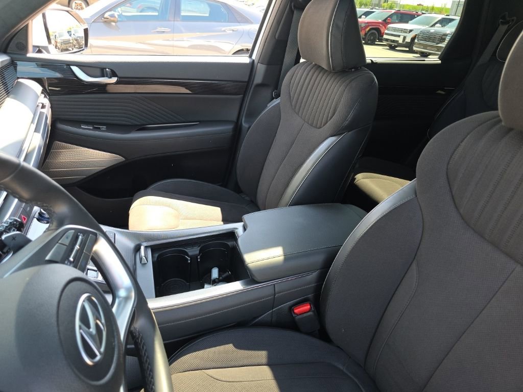 Used 2025 Hyundai Palisade Calligraphy image 19