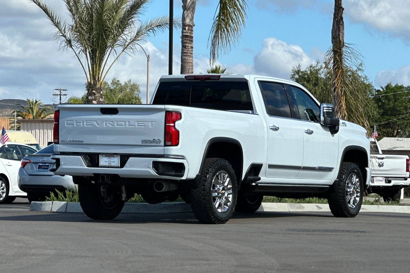 New 2026 Chevrolet Silverado 2500 High Country w/ High Country Premium Package AWD/4WD image 4