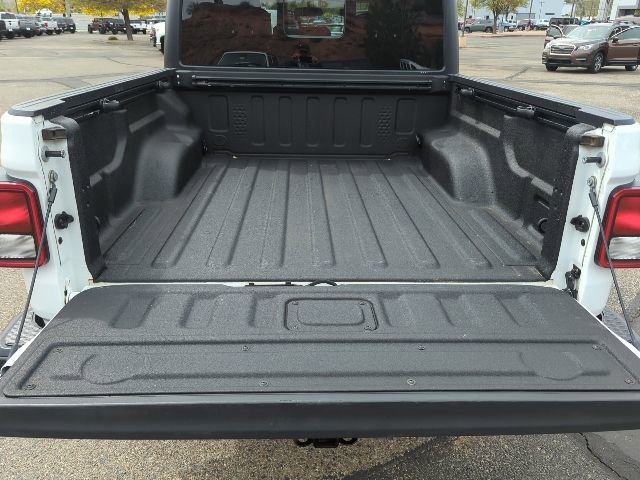 Used 2021 Jeep Gladiator Sport AWD/4WD image 21