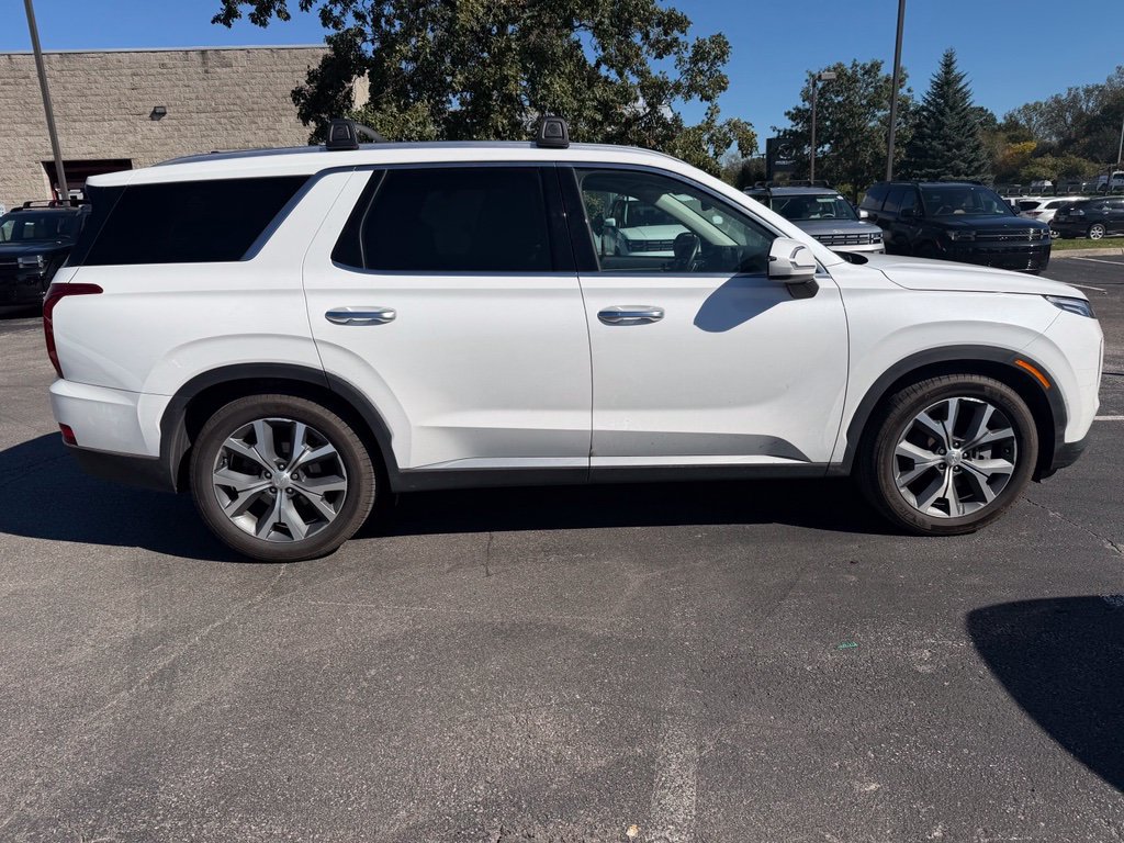 Used 2022 Hyundai Palisade SEL w/ Premium Package AWD/4WD image 3