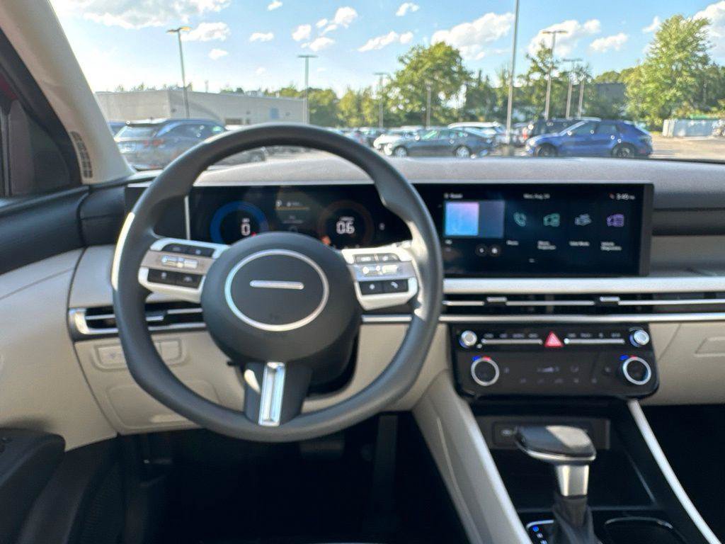 New 2026 Hyundai Tucson SEL Plus FWD image 22