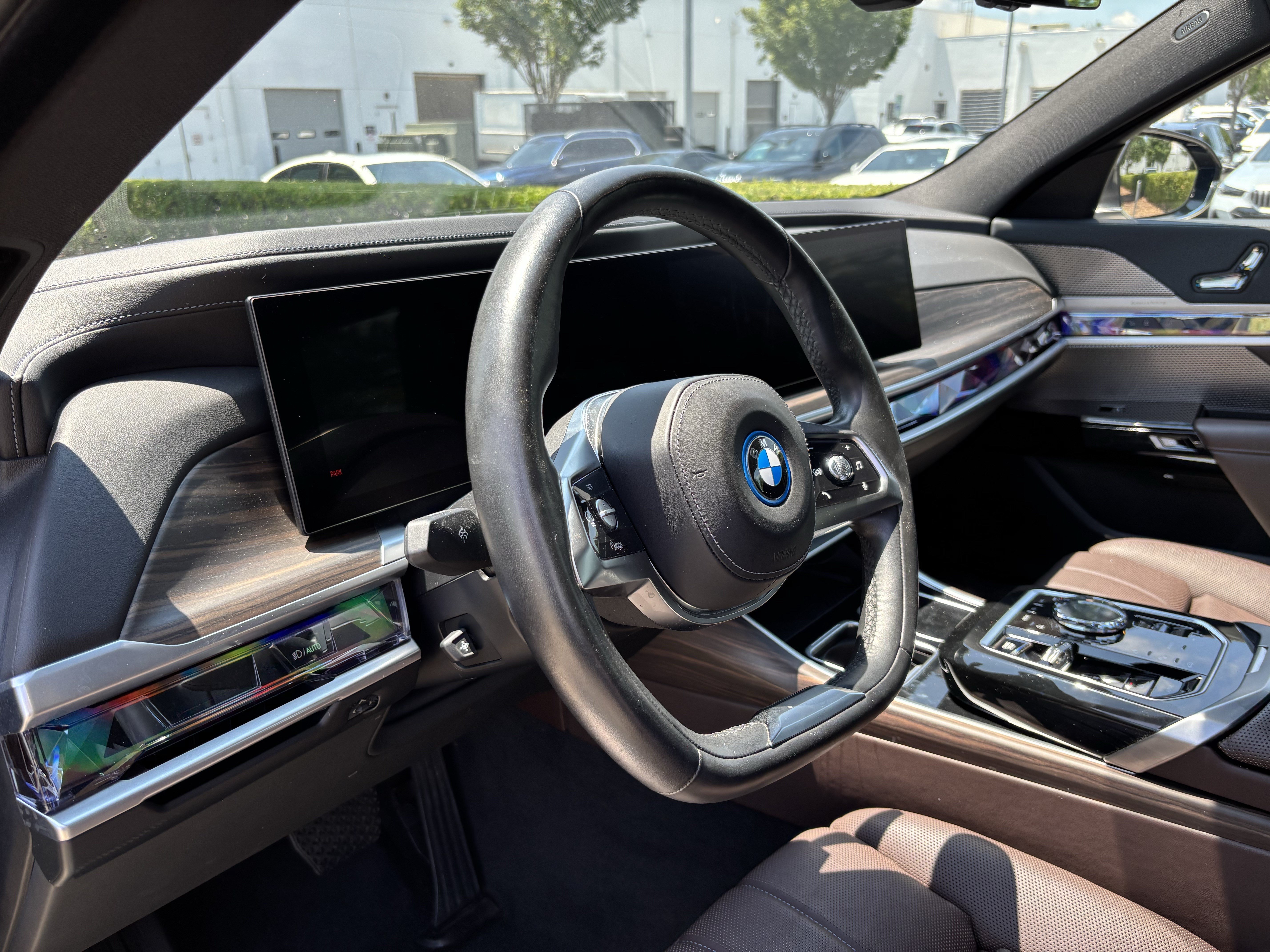 Certified 2023 BMW i7 xDrive60 AWD/4WD image 16