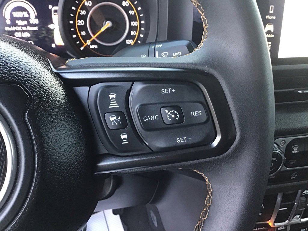 Used 2024 Jeep Gladiator Willys image 29