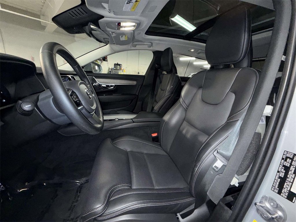 Used 2024 Volvo S90 B6 Ultimate w/ Protection Package Premier image 2